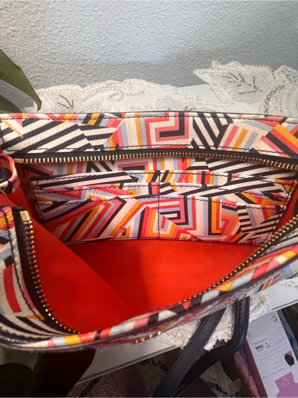 Tory Burch Kerrington Multicolor Geometric Crossbody Bag - Picture 13 of 14